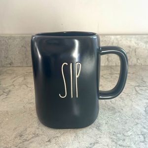 Rae Dunn mug - black